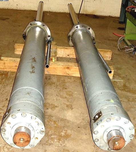 STORZ Hydraulic Cylinders - 250 kN (?).